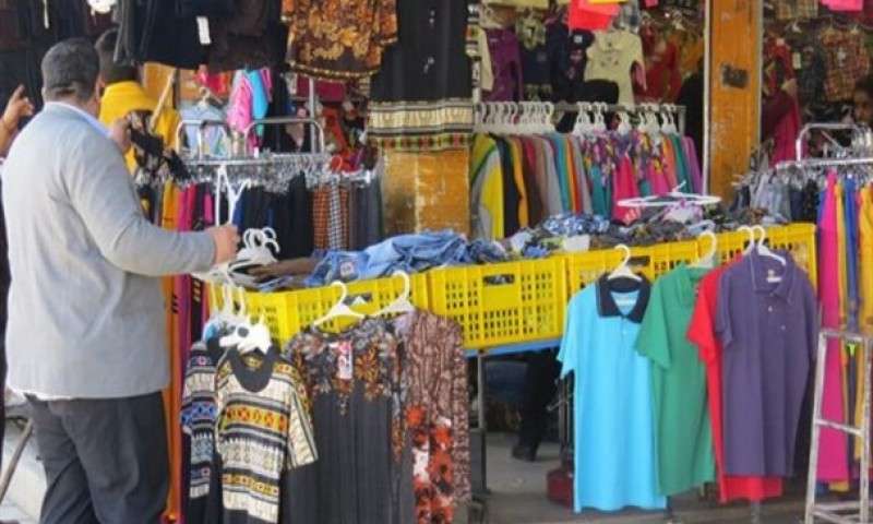 واردات چمدانی پوشاک به ایران/ مردم ایرانی بخرند